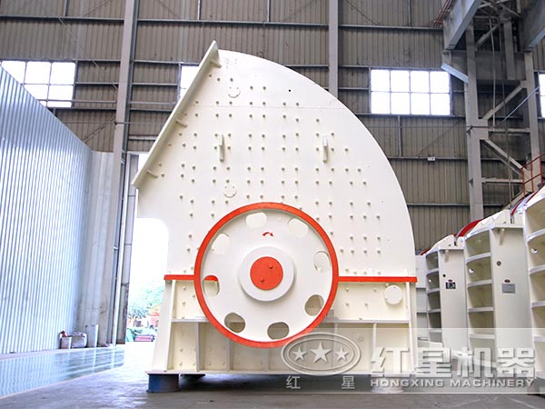 破碎青石的重錘式破碎機多少錢？哪個廠家好