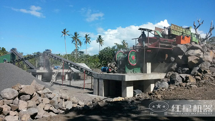 走出河南，紅星時(shí)產(chǎn)150噸玄武巖生產(chǎn)線在薩摩亞運(yùn)行順暢