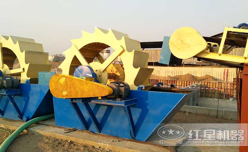 輪斗式洗砂機(jī)洗石粉現(xiàn)場(chǎng)